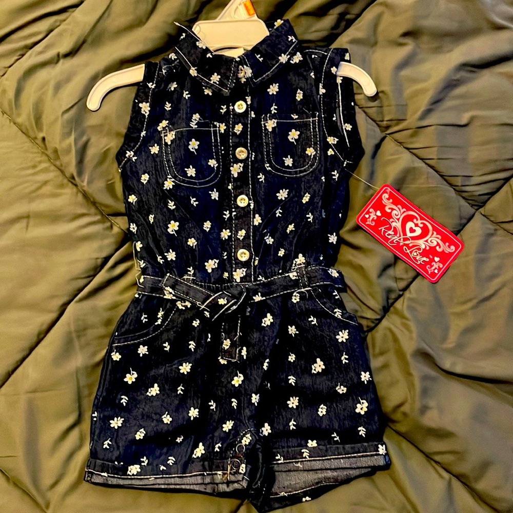 Girls dress